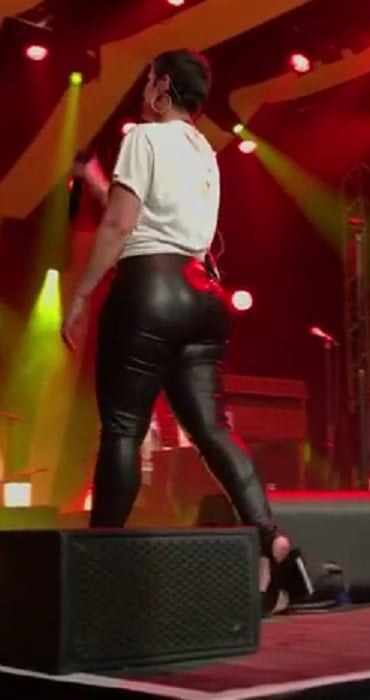 Nelly Furtado's massive booty
 #97255762