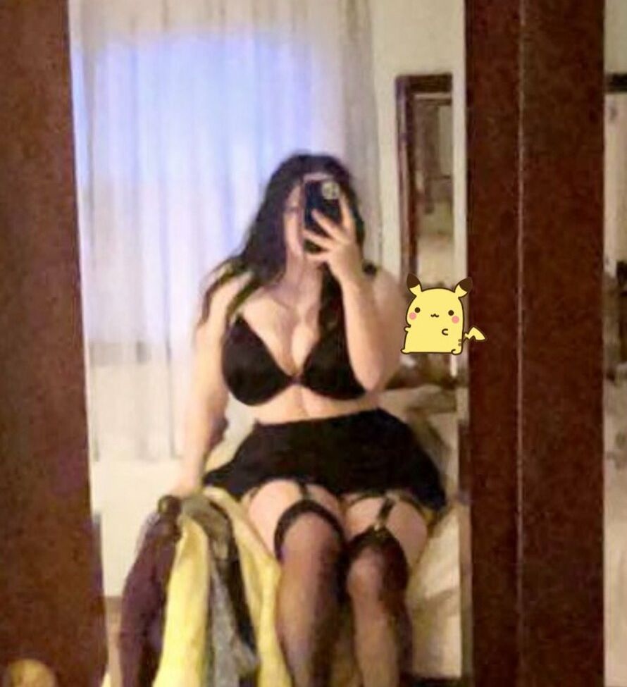 Angelinuhz nackt #108045532