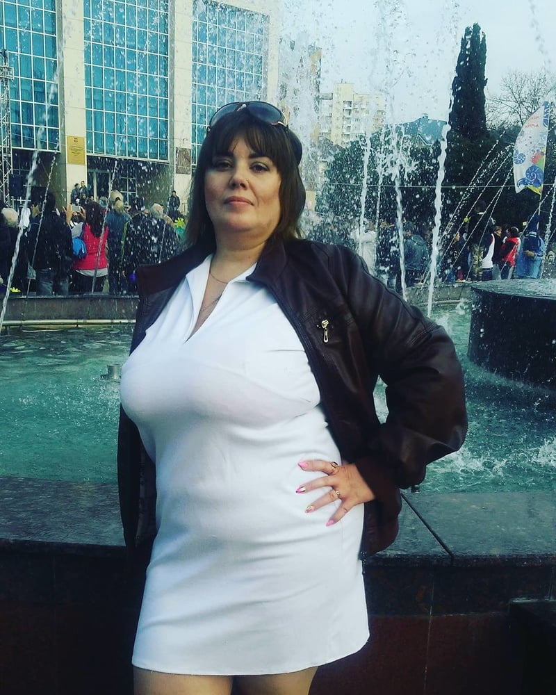 Femme russe aux gros seins 3660
 #97832097