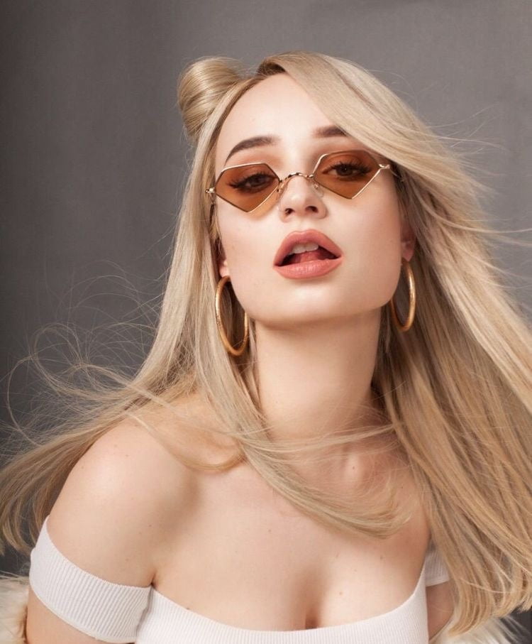 Kim petras perfection.
 #105222495