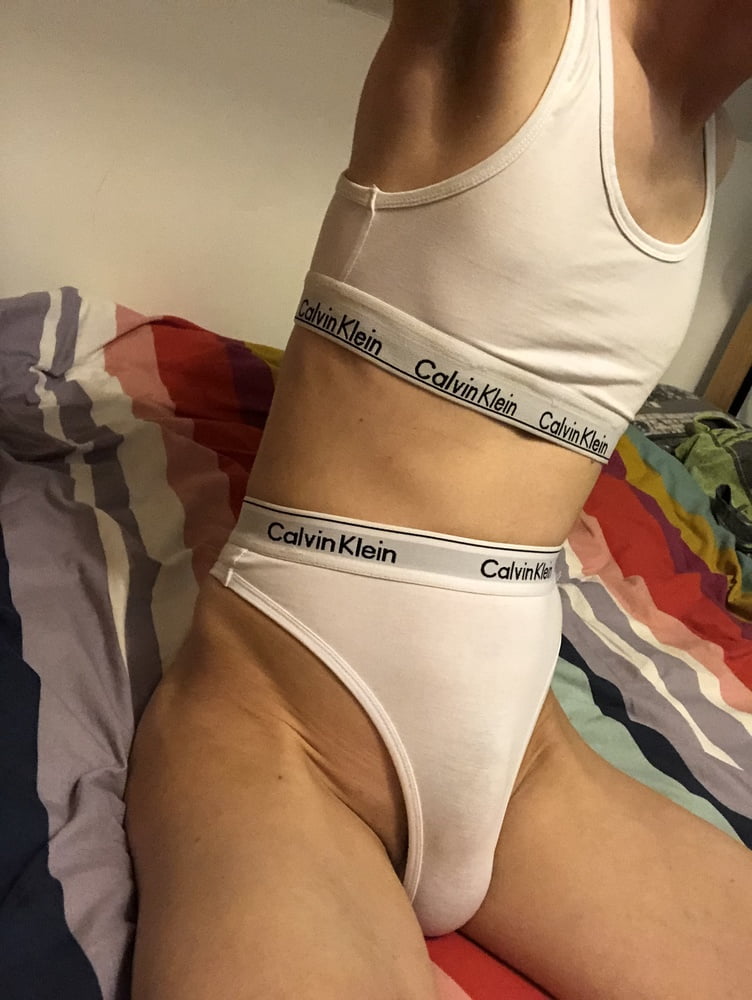 Calvin Klein #106971277