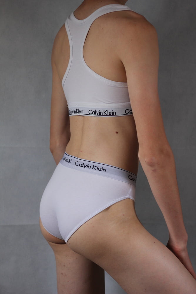 Calvin Klein #106971323