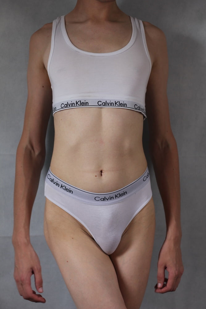 Calvin Klein #106971342