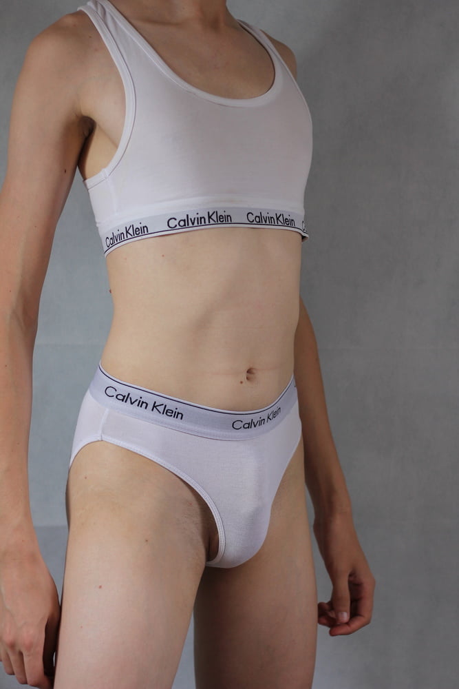 Calvin Klein #106971347