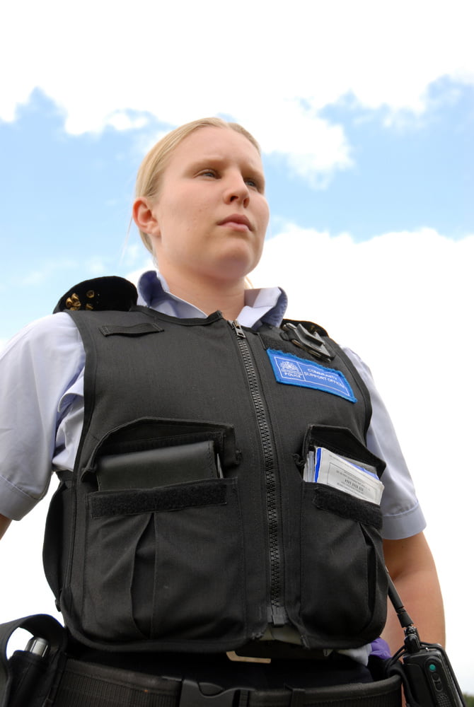 イギリスの女性警察官...wpc
 #99695618