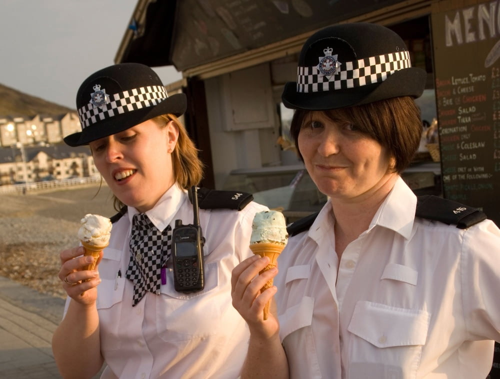 イギリスの女性警察官...wpc
 #99695648