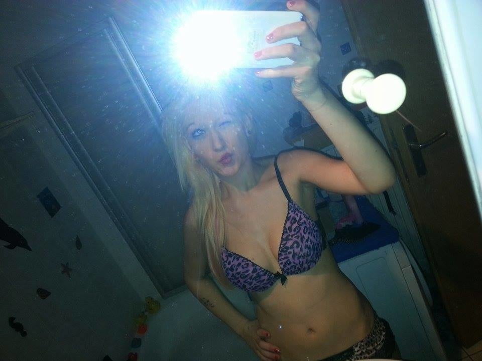 Ich habe deine Bilder gefunden
 #81729741