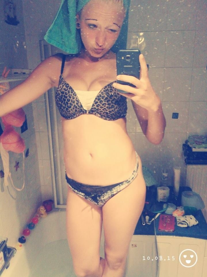 Ich habe deine Bilder gefunden
 #81729746