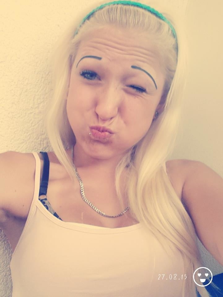 Ich habe deine Bilder gefunden
 #81729762