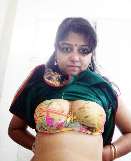 Sangeetha, indische Desi-Frau
 #98127264