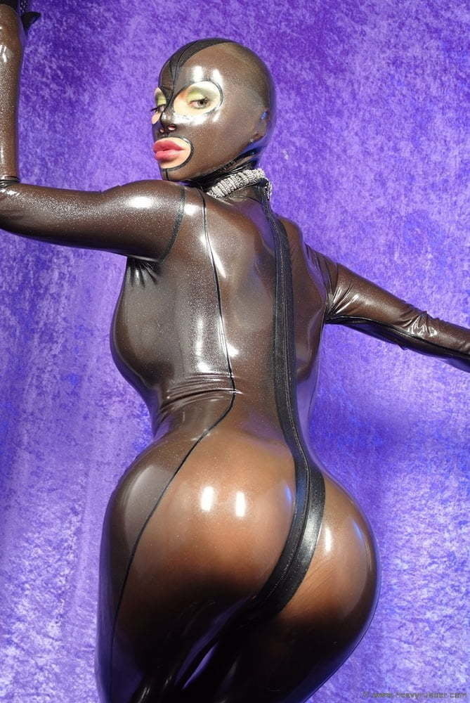 Latex Rubber Milf Mature BBW April issue #101226606