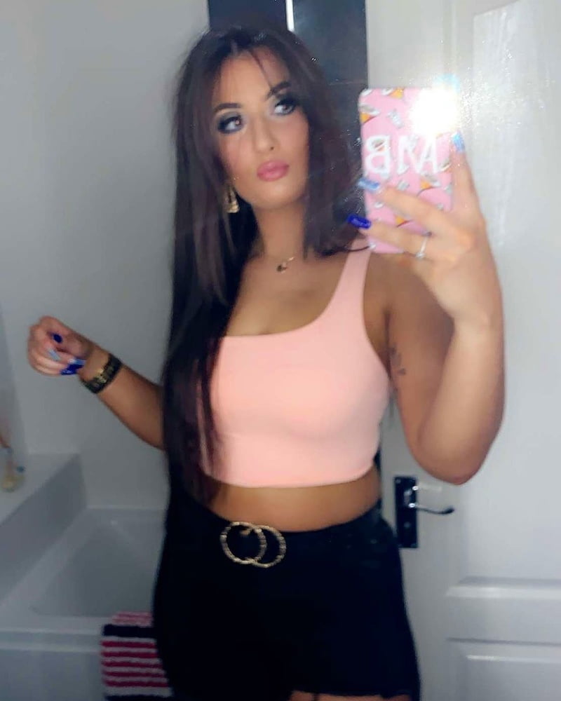 Curvy slag twin megan
 #95823277