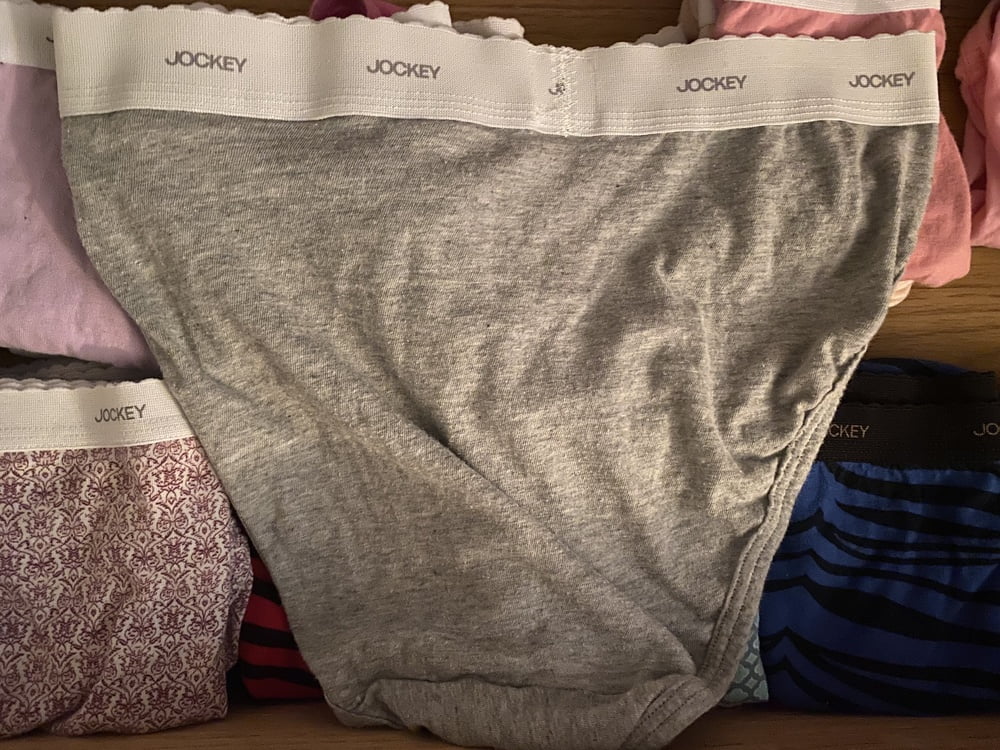 42歳の妻のパンティの引き出し
 #91455635