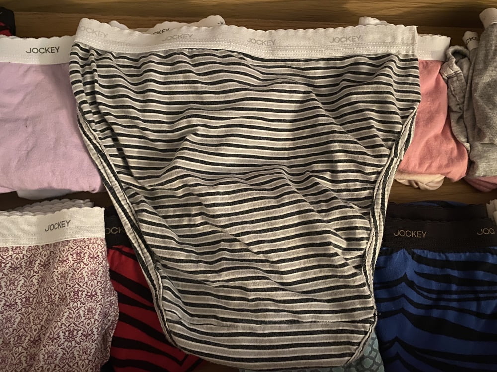 42歳の妻のパンティの引き出し
 #91455641