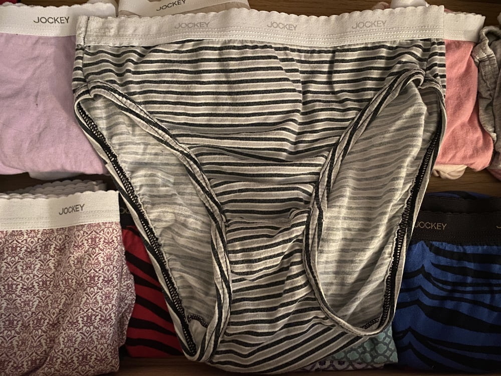 42歳の妻のパンティの引き出し
 #91455642