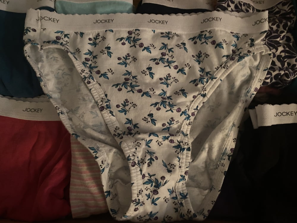 42歳の妻のパンティの引き出し
 #91455678