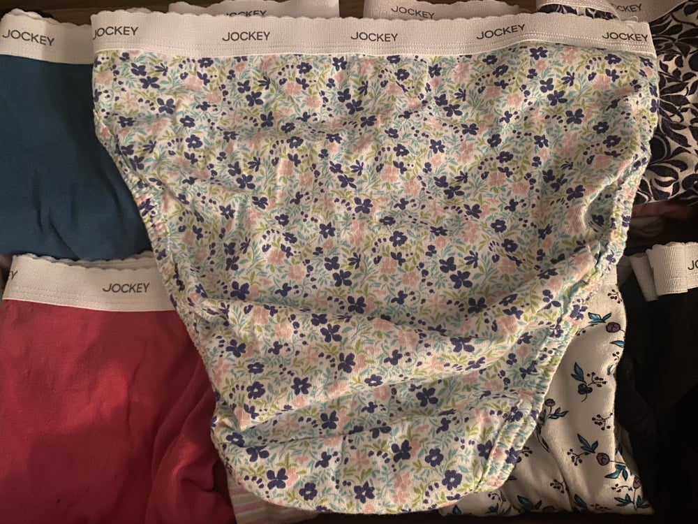 42歳の妻のパンティの引き出し
 #91455679