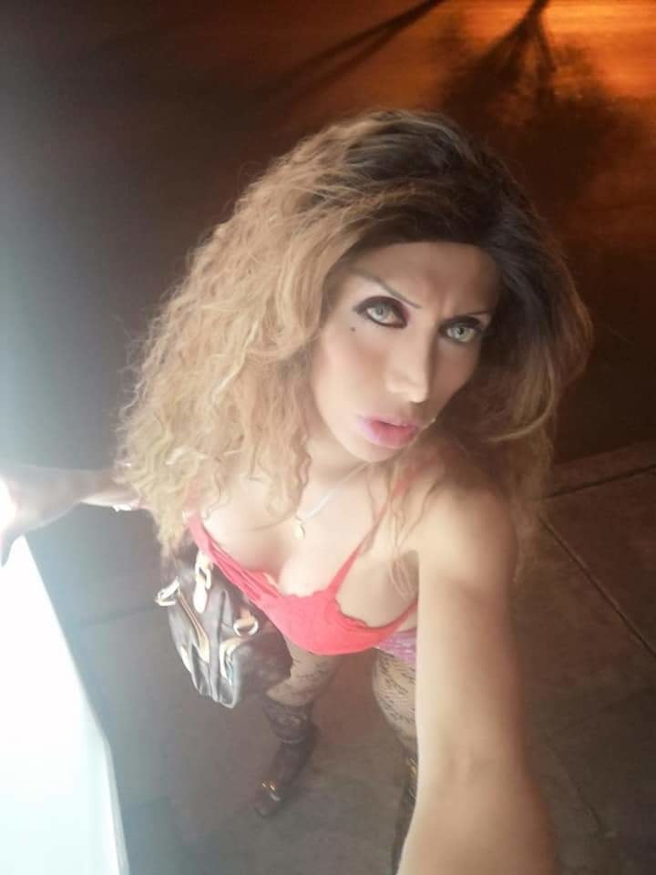 Mi hermosa transexual putas, mujer más que un wom real
 #100128951