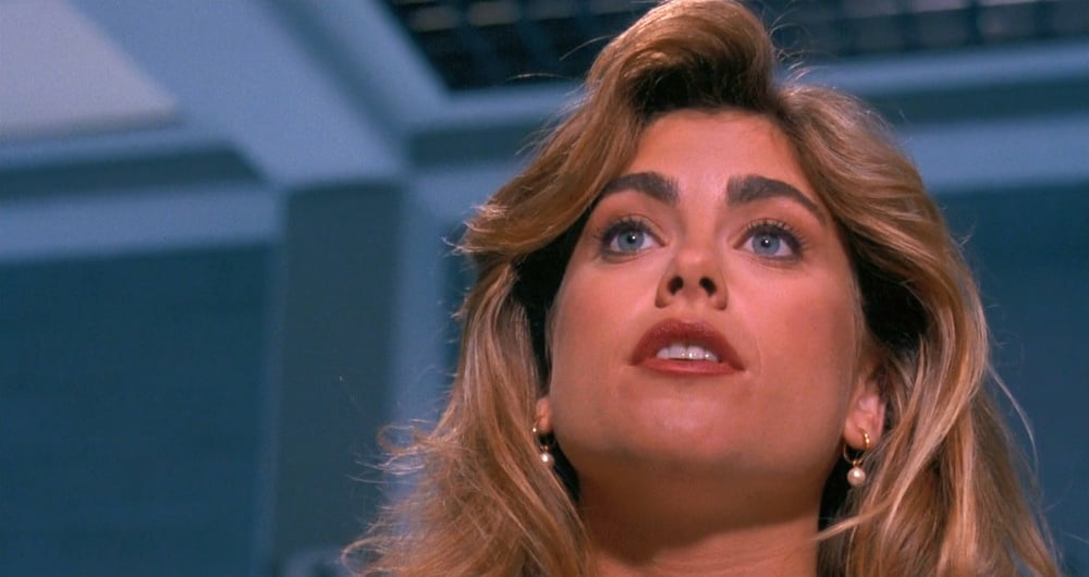 Kathy Ireland! Always So Pretty Miss Demeanor! #100154839