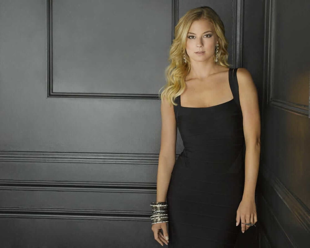 Emily VanCamp #81900885