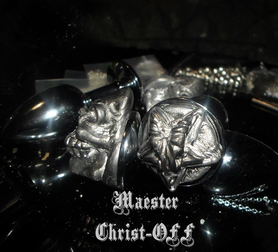 Maester Christ-OFF HANGAR 43  AUGUST 2018 #106954027