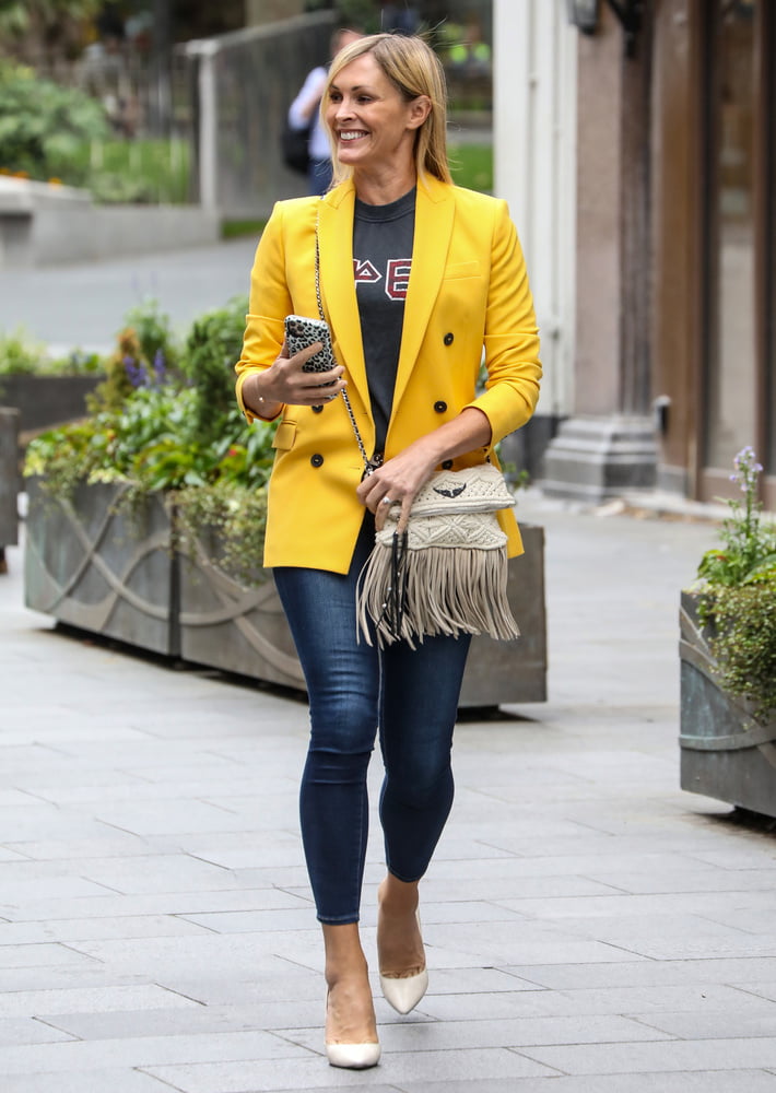Jenni falconer, britische Berühmtheit, Radiomoderatorin
 #91127103