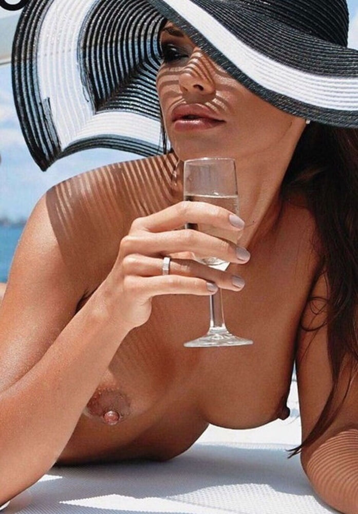 Mieles calientes con sombrero
 #93261410