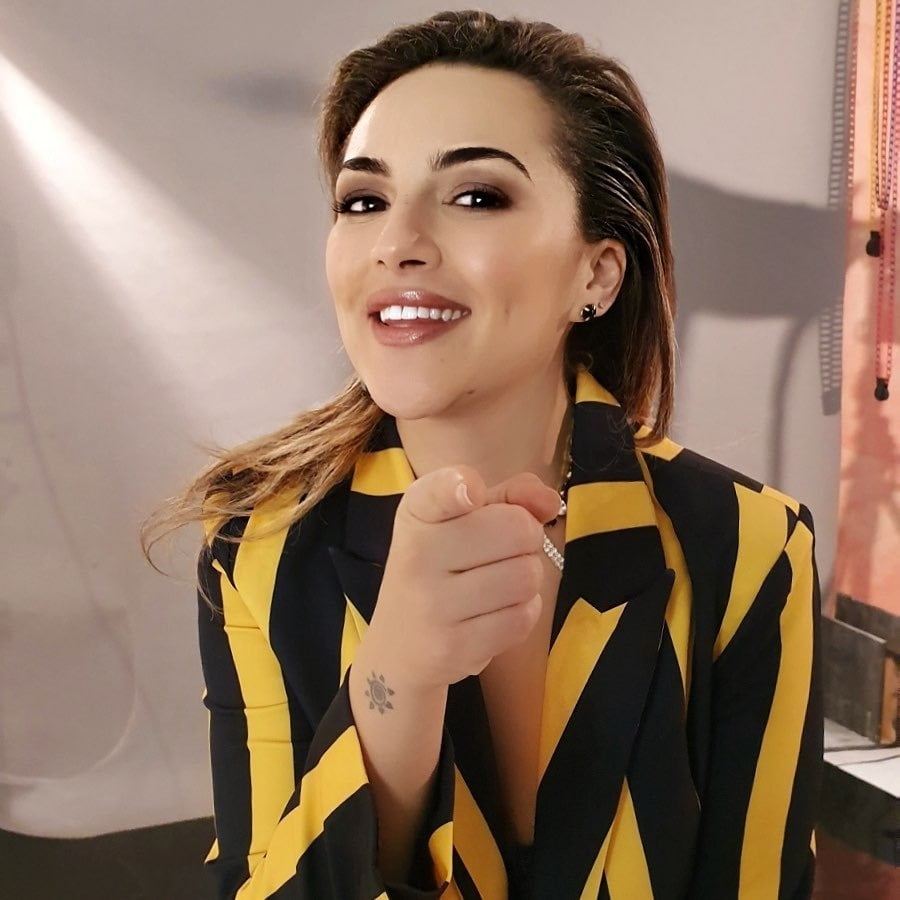 rajae bezzaz #93536135