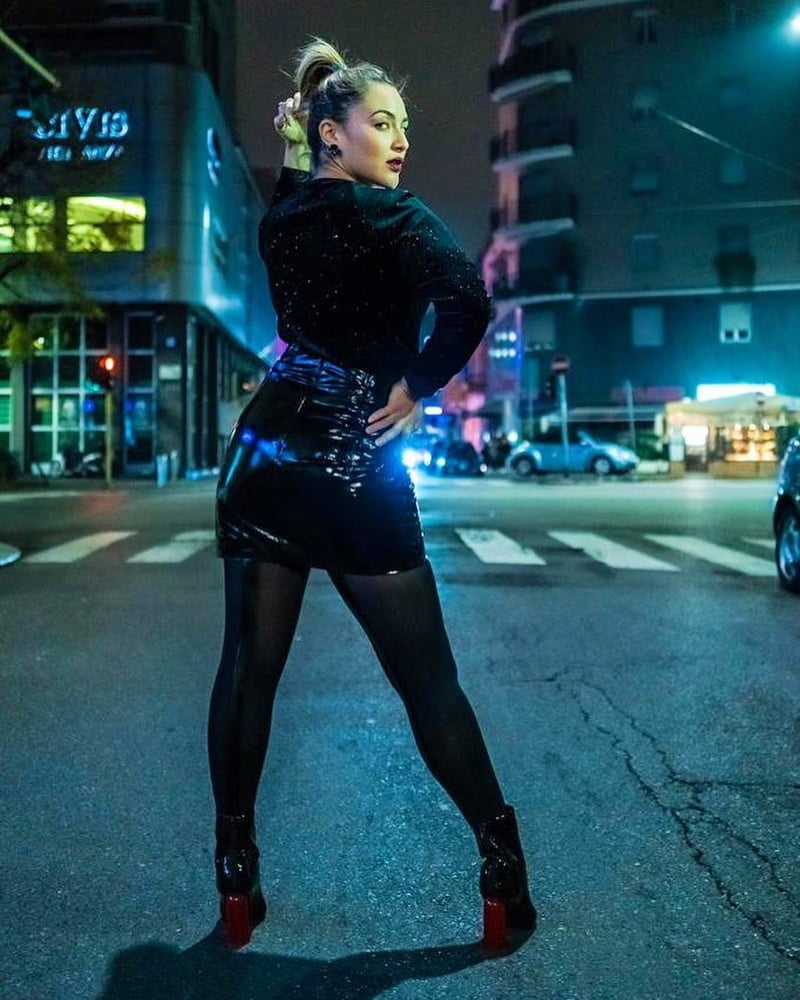 rajae bezzaz #93536266