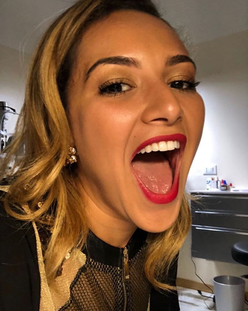 rajae bezzaz #93536272