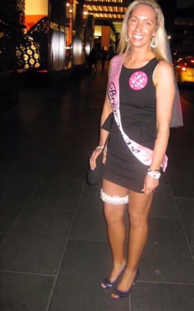 晒し者の妻たち 22
 #93264432