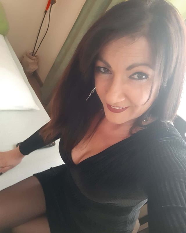 Serbische Milf Sneza
 #99428130