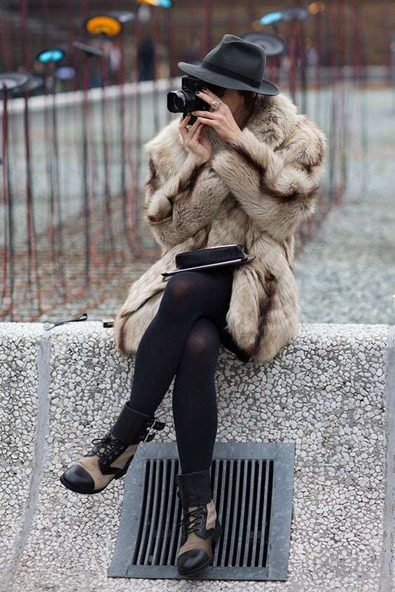 Woman in fur coat 21 #104634032