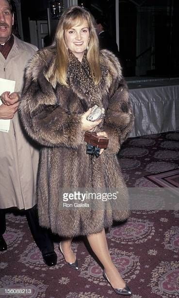 Woman in fur coat 21 #104634075