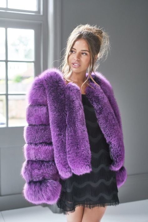 Woman in fur coat 21 #104634150