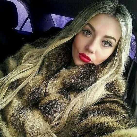 Woman in fur coat 21 #104634233
