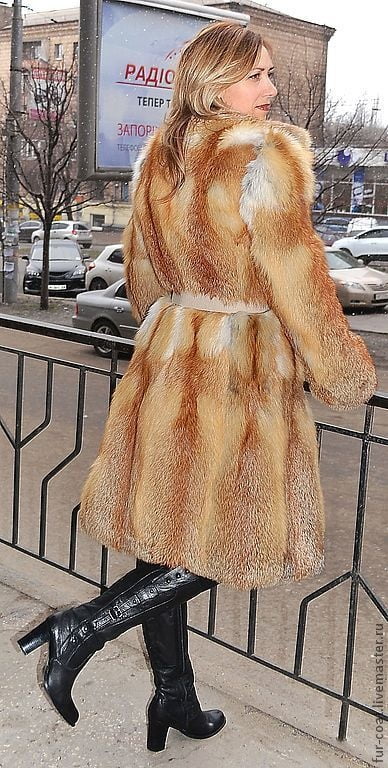 Woman in fur coat 21 #104634432