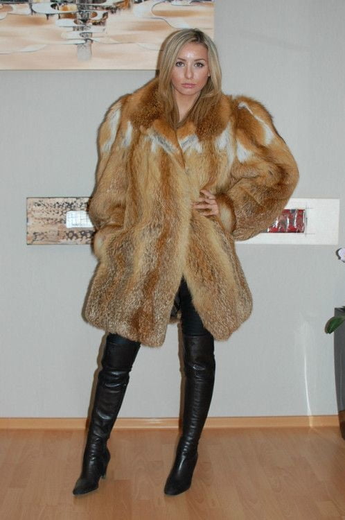 Woman in fur coat 21 #104634472