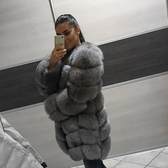 Woman in fur coat 21 #104634587
