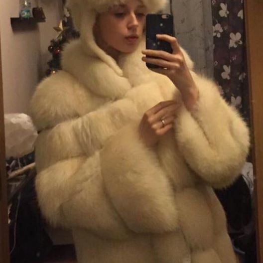 Woman in fur coat 21 #104634685