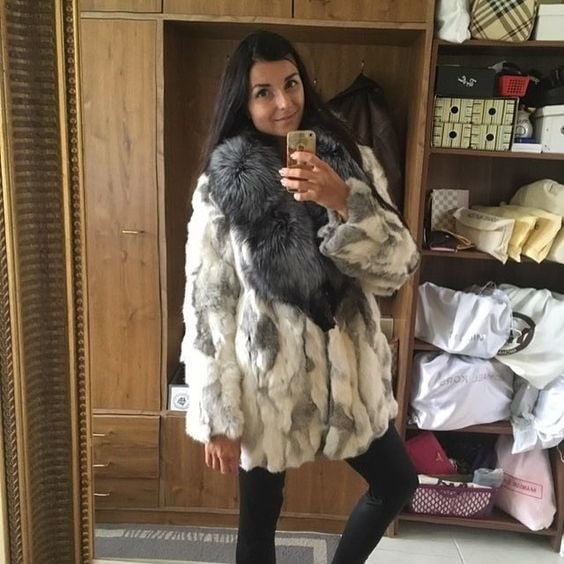 Woman in fur coat 21 #104634688