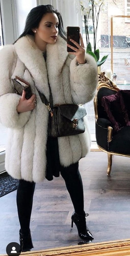 Woman in fur coat 21 #104634791