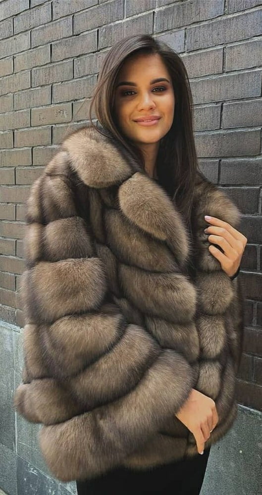Woman in fur coat 21 #104634838