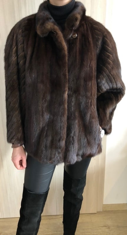 Woman in fur coat 21 #104634979