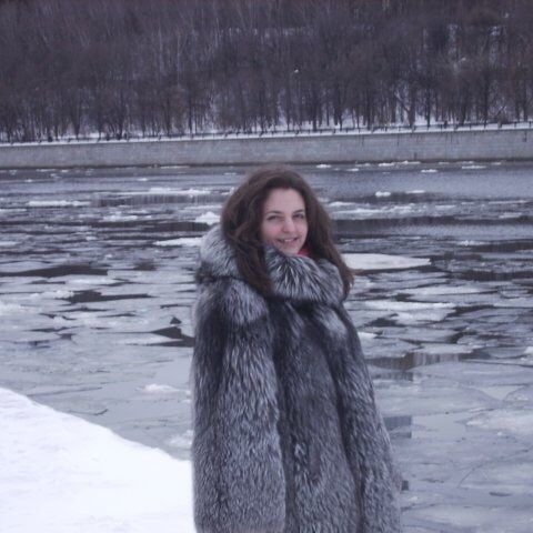 Woman in fur coat 21 #104635075