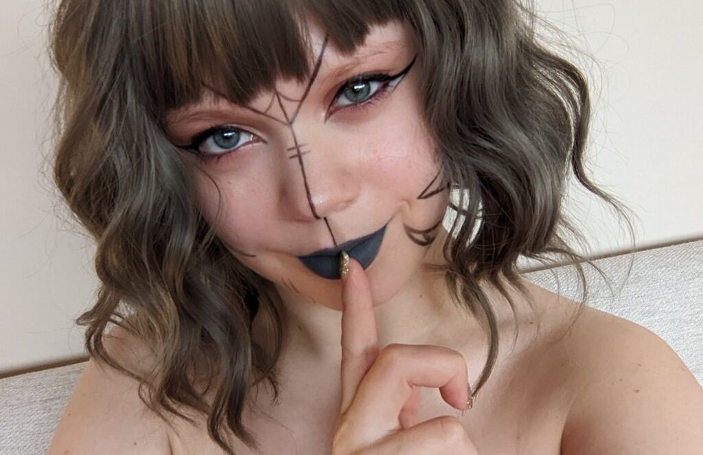 Naomioop desnuda #108183746