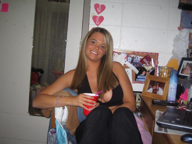 Tally - american beauty - college freshman dorm life
 #91644397