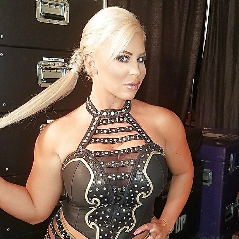 Wwe dana brooke
 #102544102