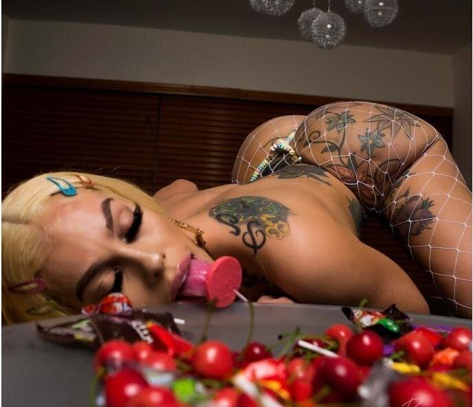 BlueFaceBarbie desnuda #108280538