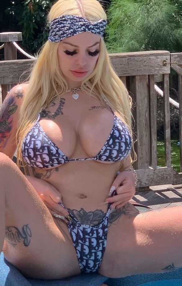 BlueFaceBarbie desnuda #108280550